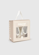 Load image into Gallery viewer, Mayoral Boys White Pram Shoes -