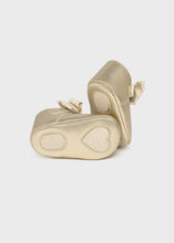 Load image into Gallery viewer, Mayoral Girls Bow Soft Sole Pram Shoes - Gold