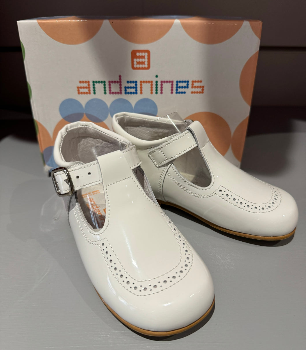 Andanines Boys White High Backs