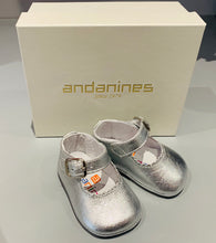 Load image into Gallery viewer, Andanines Girls Silver Pram Shoes