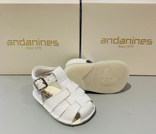 Load image into Gallery viewer, Andanines Baby Boys White Sandals