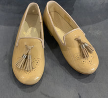 Load image into Gallery viewer, Clearance Camel Girls Patent  Loafers