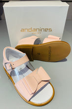 Load image into Gallery viewer, Andanines girls pink sandals No Refunds or Exchange