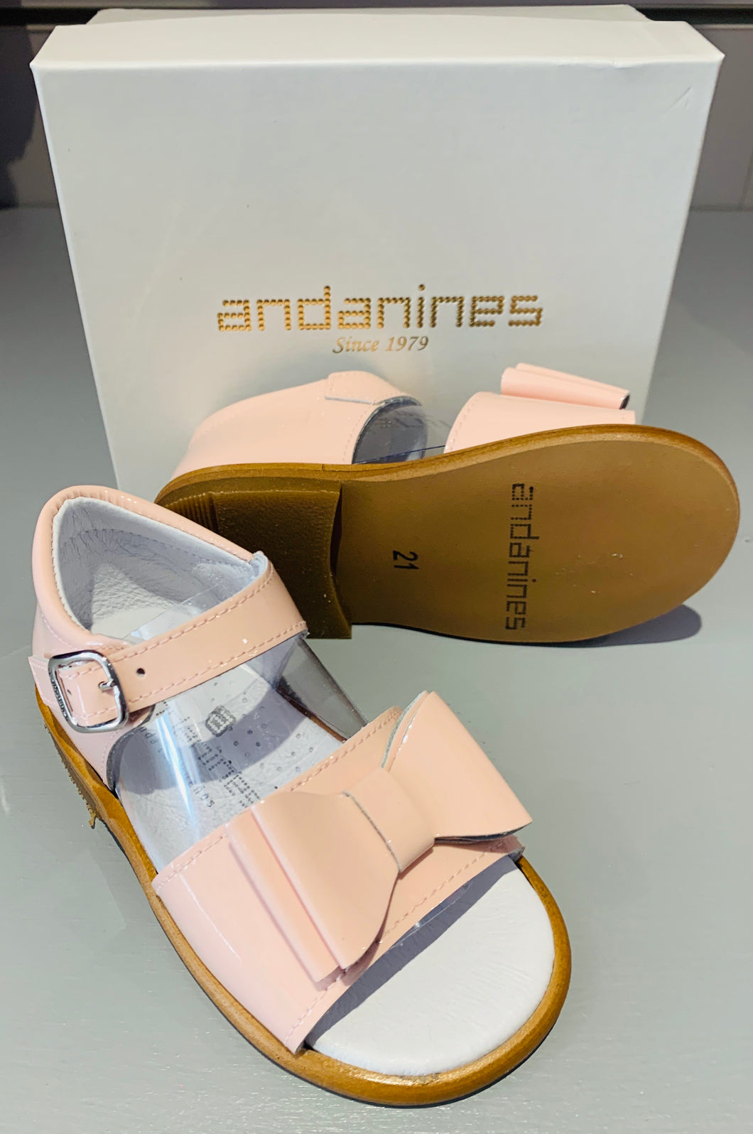 Andanines girls pink sandals No Refunds or Exchange