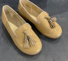 Load image into Gallery viewer, Clearance Camel Girls Patent  Loafers