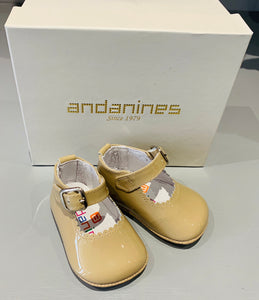 Andanines Girls Camel Pram Shoes